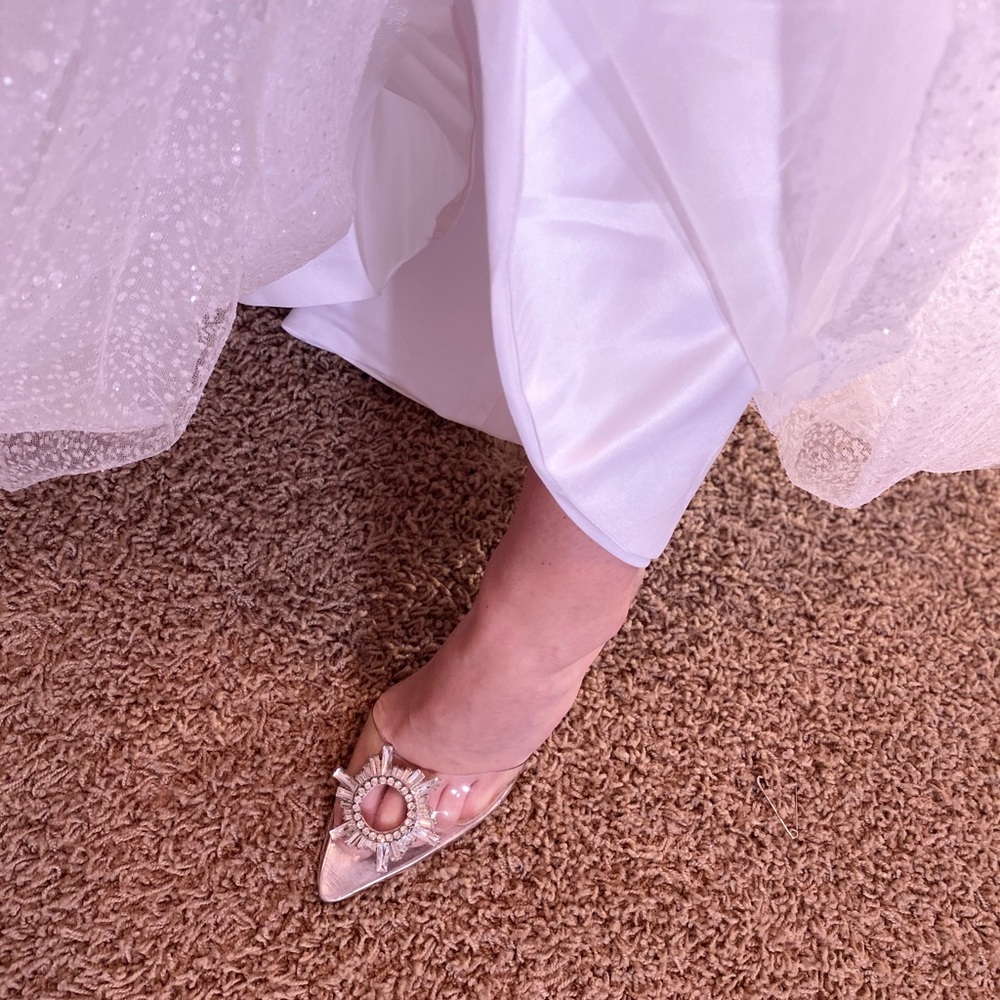 Cinderella “glass” slipper - Picture 4 of 4